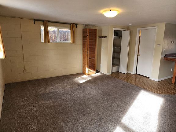 3rd image of 1525 Kalmia Ave #3