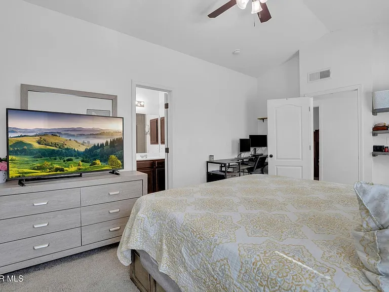 14364 Nick Drahos Ln — Photo 20