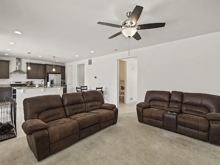 3315 Bella Luna Dr — Photo 8