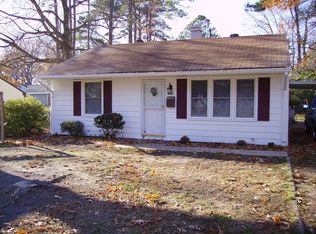 205 Pine Grove Ave, Hampton, VA 23669