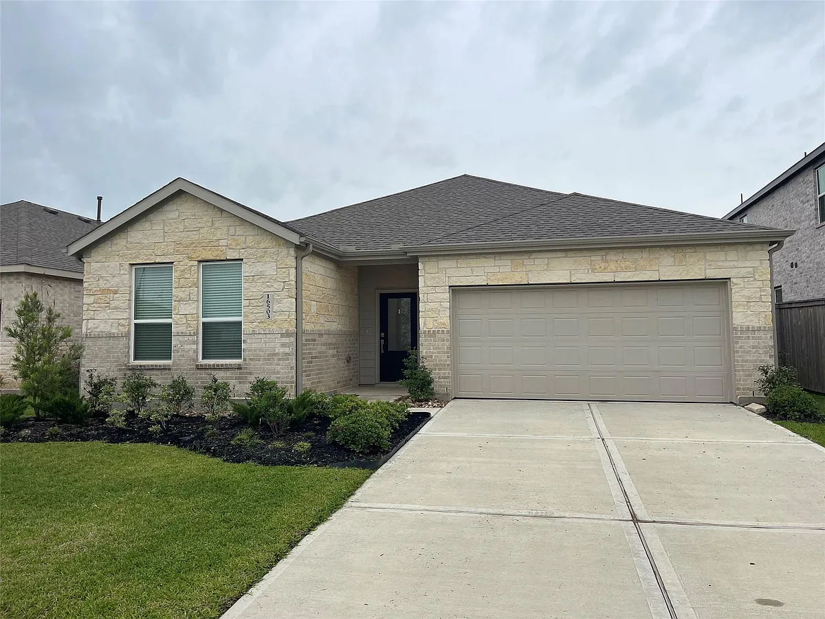 Building Photo - 16503 Texas Palmetto Way