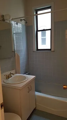 Rented by Aidonis Realty | media 4