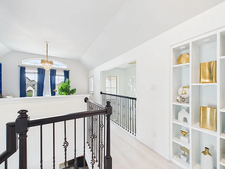 24711 Miltonwood St — Photo 31