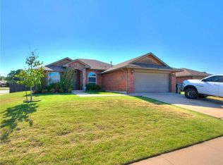 1313 Leigh Cir, Yukon, OK 73099