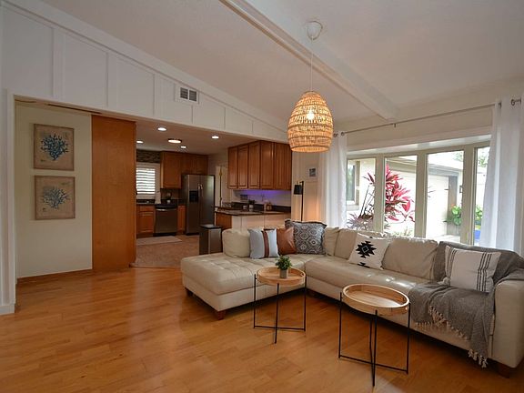 3rd image of 58 Comanche Ct