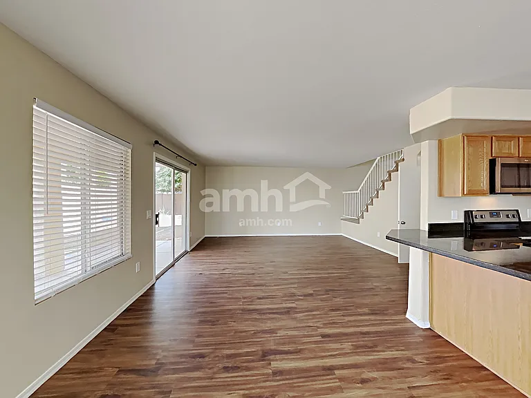 10460 E Obispo Ave — Photo 5