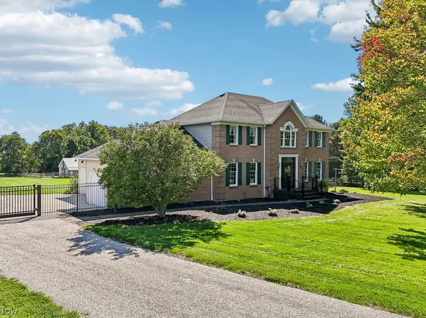 1430 Snowberry Ln, Medina, OH 44256