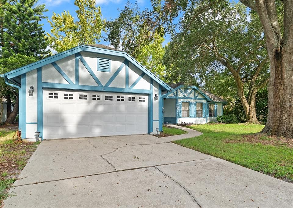 1st image of 448 AUTUMN OAKS PLACE