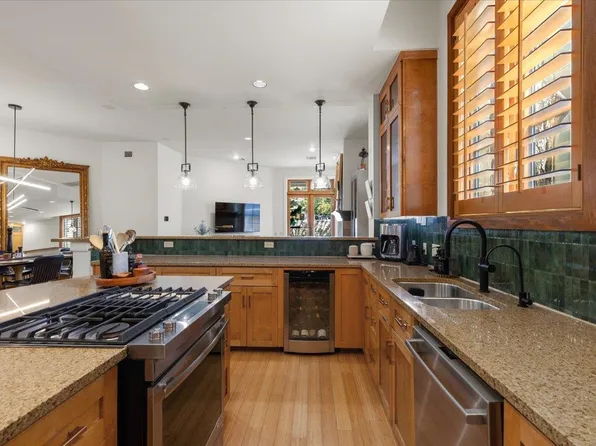 2207 Forest Trl #A, Austin, TX 78703