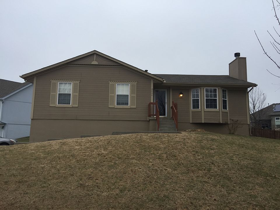 Front Exterior Photo