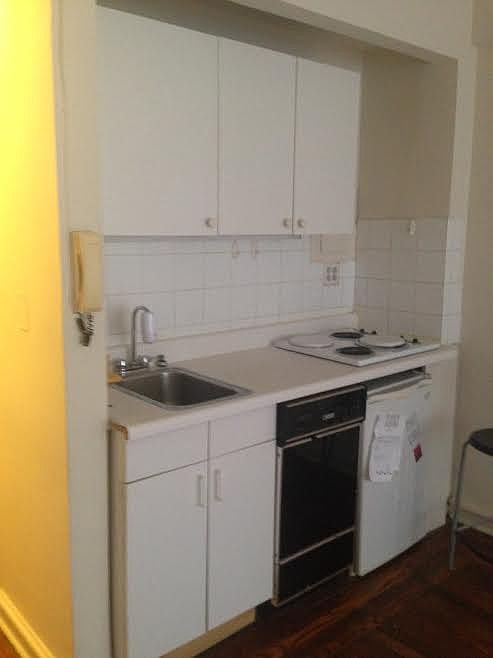 2nd image of 312 E 42nd St #908