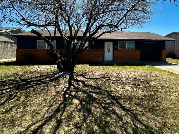 2206 Lyndale Dr, Odessa, TX 79762