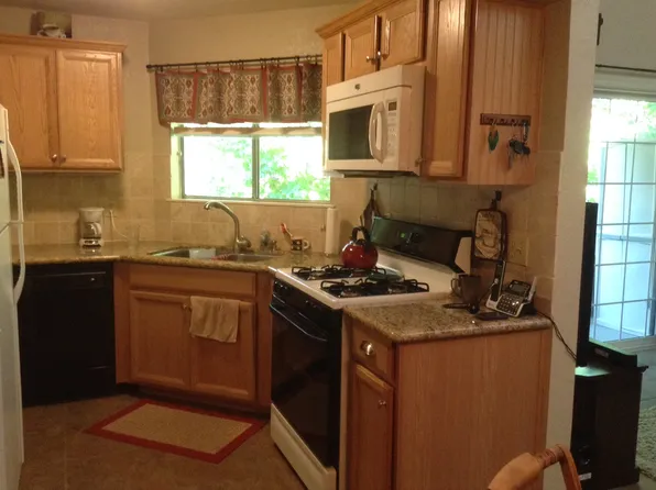2649 Sunny Slope Dr APT 3, Sparks, NV 89434