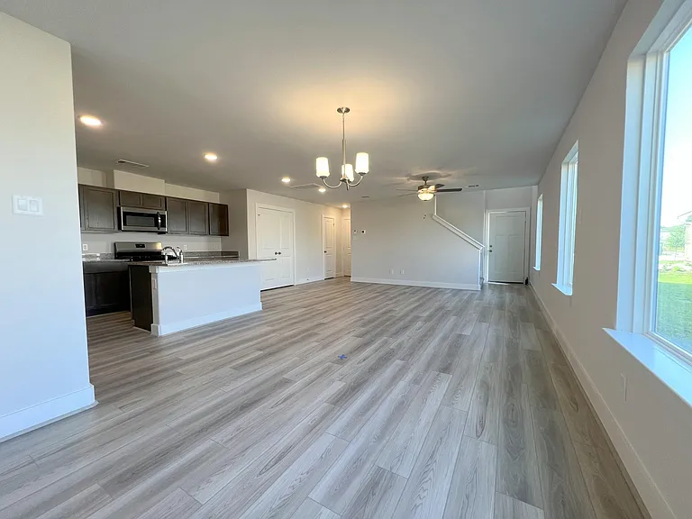 7002 Cedar Breeze Ct — Photo 10