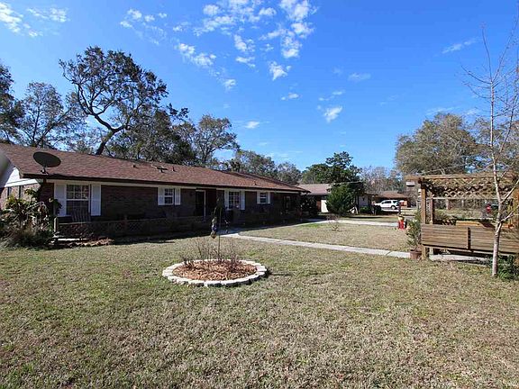 3rd image of 1093 Winterhawk Dr
