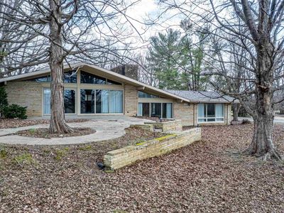 414 W Riverwood Dr, Petersburg, IN, 47567