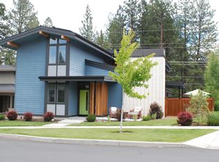 1112 NW 18th St, Bend, OR 97703