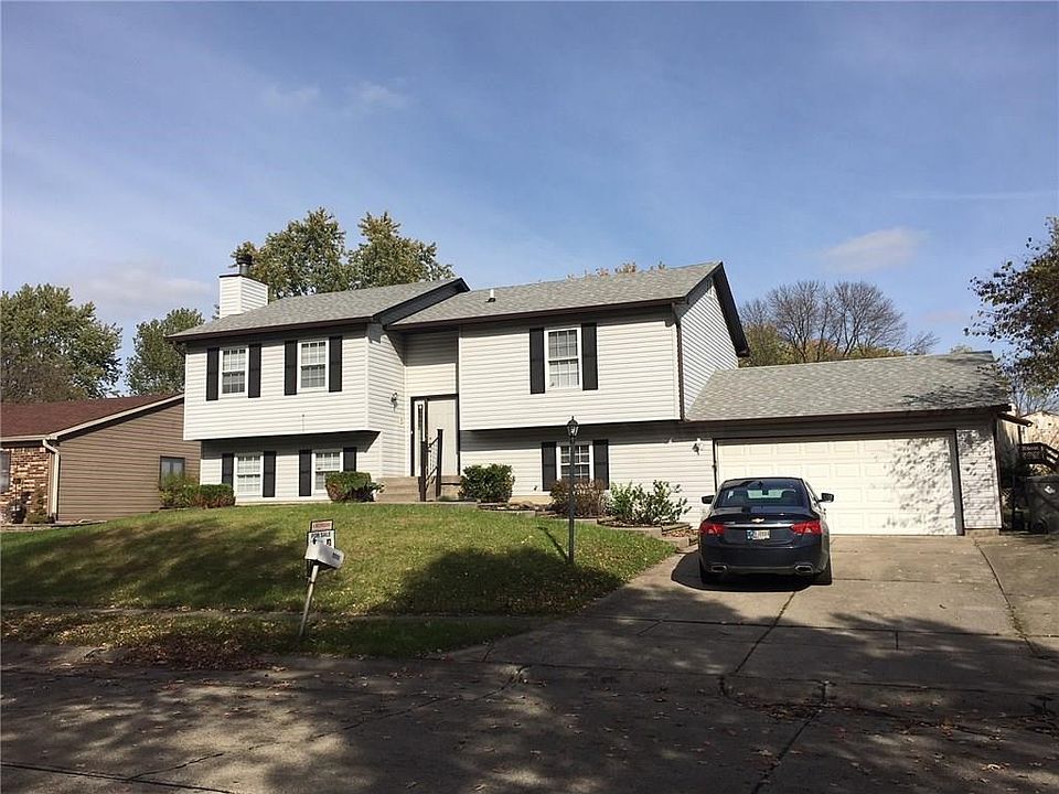 GREAT curb appeal and well maintained...welcome Home!