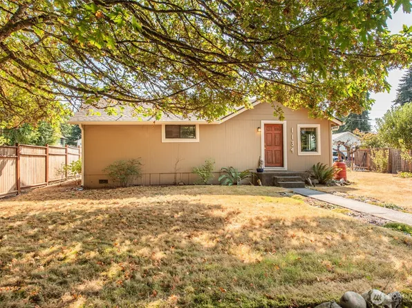 1134 W 18th Street, Port Angeles, WA 98363