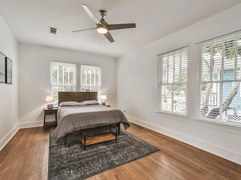 4518 Bernardo De Galvez Ave — Photo 18