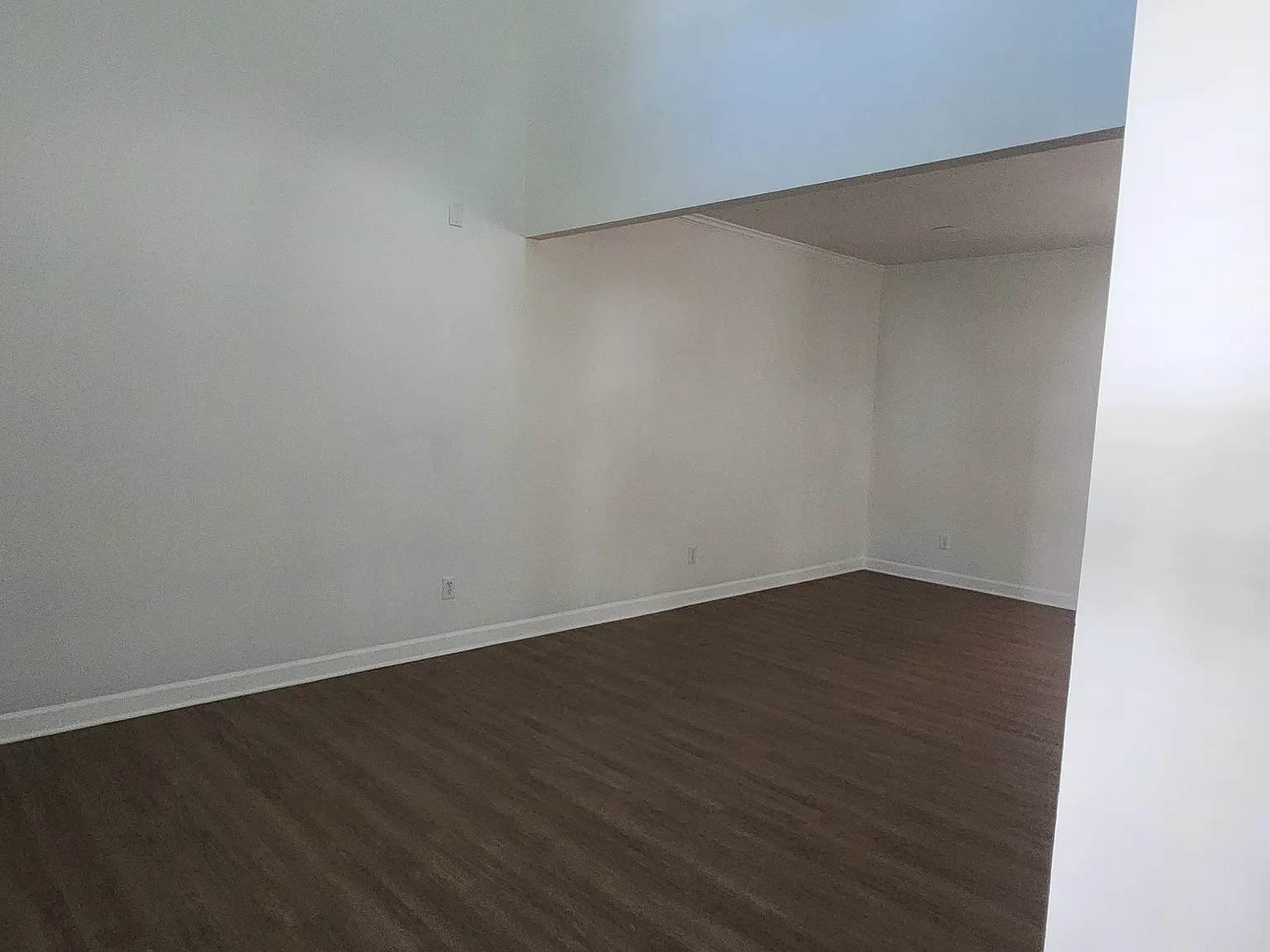3 bed, 2.5 bath, 1455 sqft, $2,150 — Photo 2