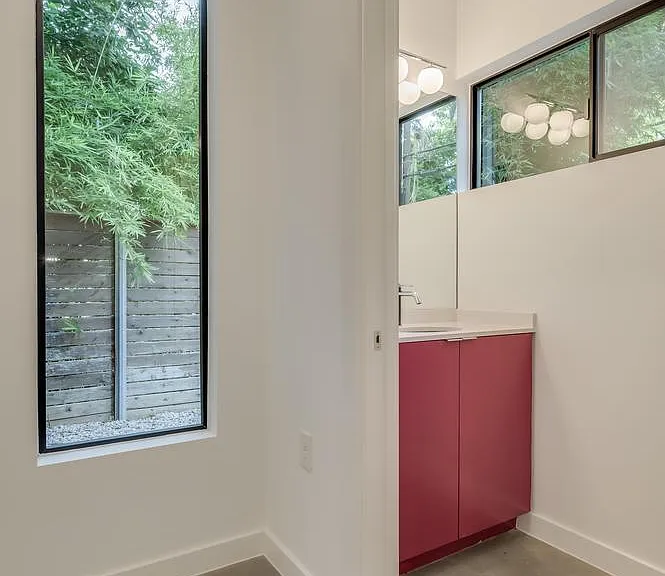 1807 Holly St #B — Photo 7