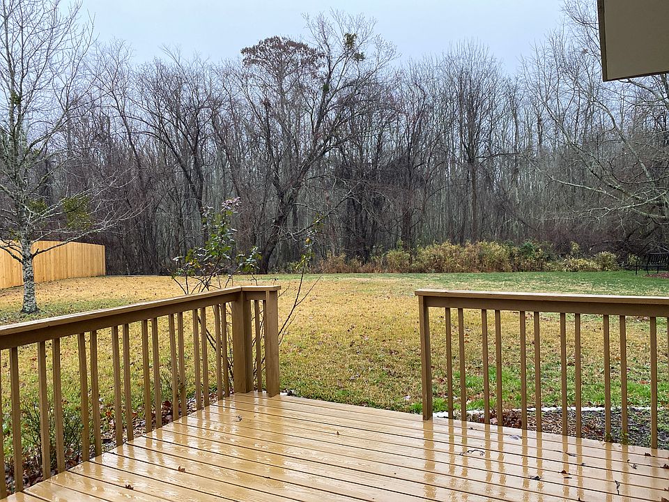 2nd image of 2925 Kingsfield Dr