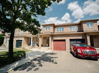 16 Lonestar Cres, Brampton, ON L7A 2H9