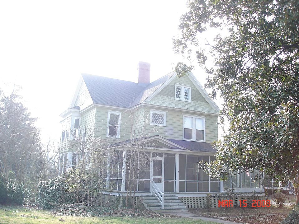 2nd image of 201 S Main St