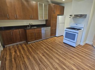 105 Agawam St APT 3, Lowell, MA 01852