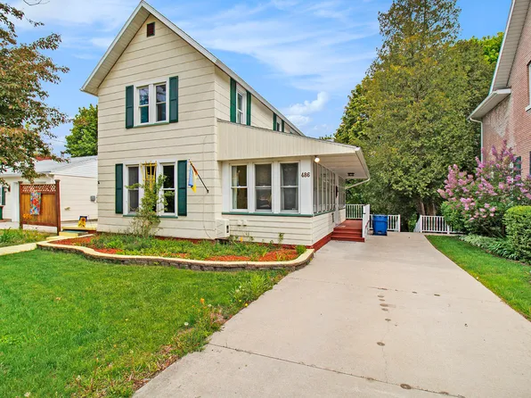 488 4th St, Manistee, MI 49660