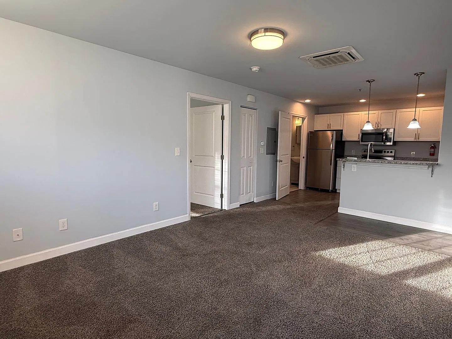 310 Amosland Road — Photo 1