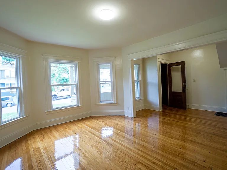 833 Sumner Ave #1 — Photo 7