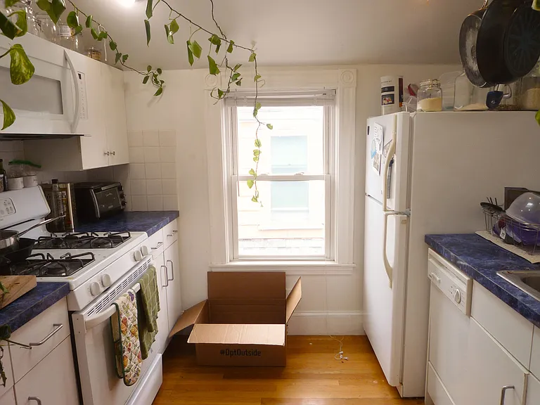 39 Charnwood Rd #3 — Photo 7