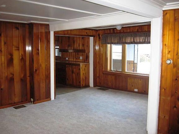 3rd image of 203 Linden Ln
