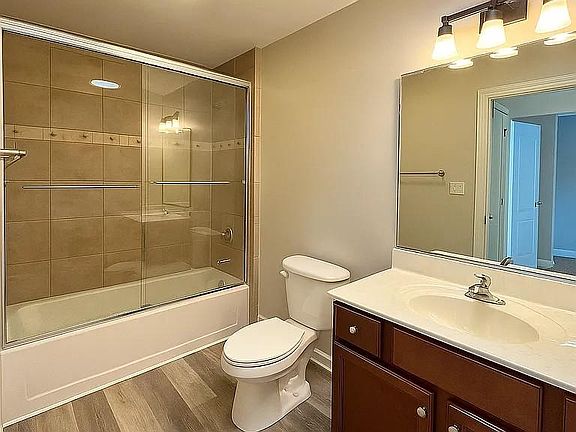 5th image of 1509 Janice Dr