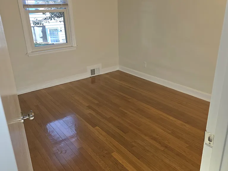 bedroom no.2