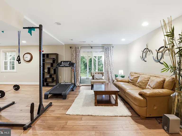 7715 Crossover Dr — Photo 67