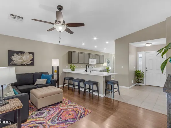3402 E CHERRY HILLS Place, Chandler, AZ 85249