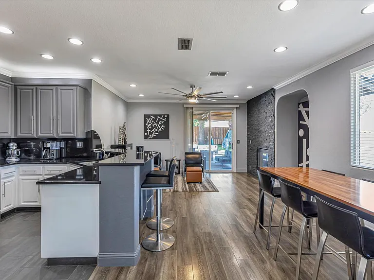 6913 Gold Run Ave — Photo 12