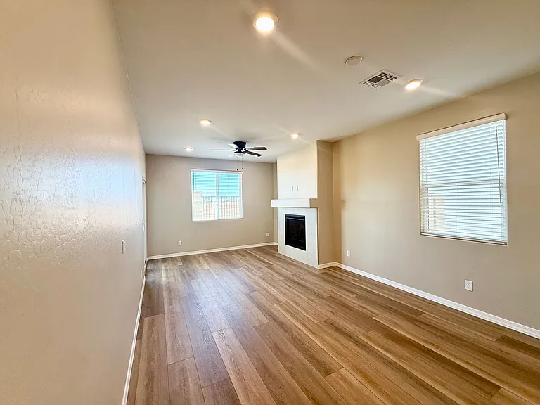 1291 Deadwood Ln — Photo 7