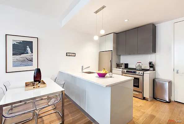 Rented by Modern Spaces | media 19