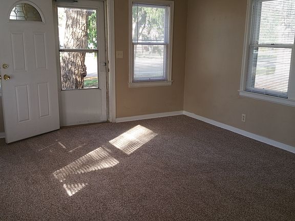 4th image of 308 N 10th St