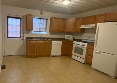 1st image of 327 Lockwood St Unit 1