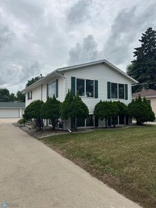 2126 5th Ave S, Fargo, ND, 58103