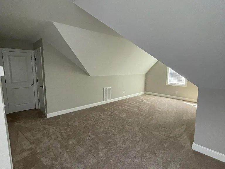 3909 Pensacola Dr — Photo 7