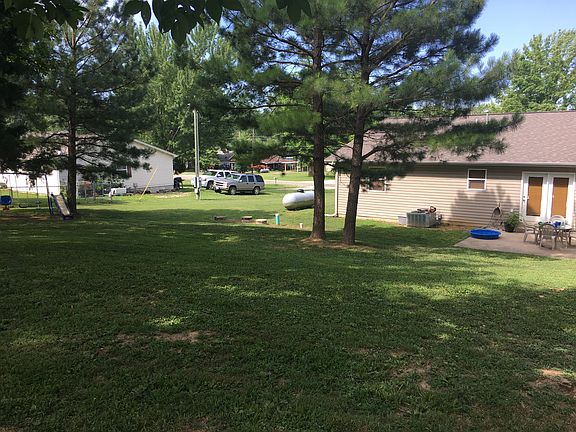 5th image of 2260 & 2262 Lakeshore Dr