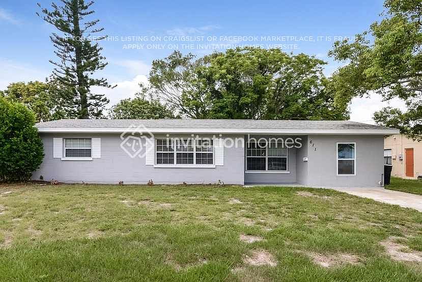 1st image of 611 60th Ave S