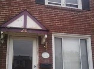 210 Weymouth Rd, Darby, PA 19023