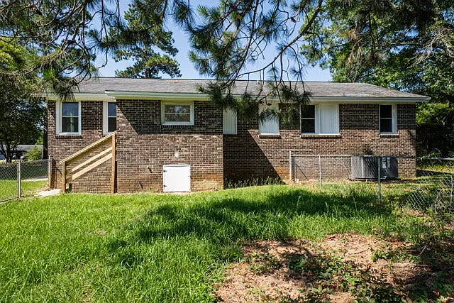 5075 Seymour Rd — Photo 7